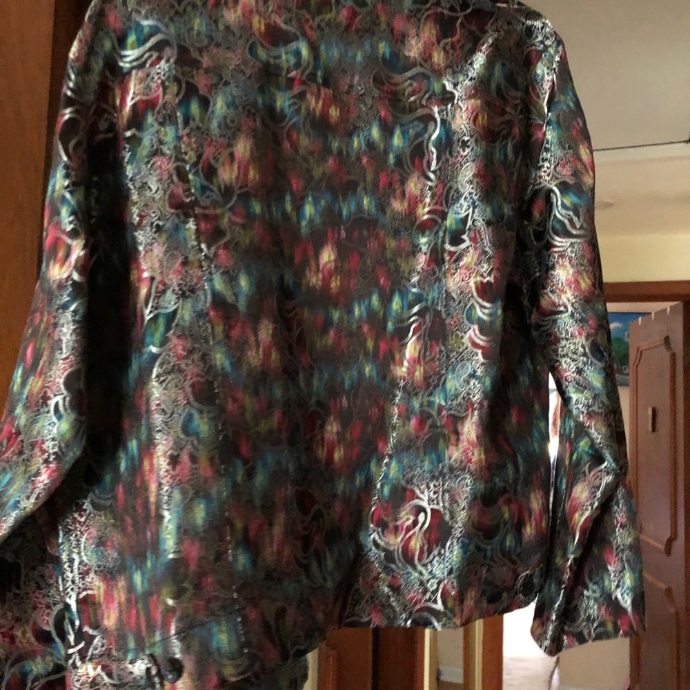Jacket - Picture 3 of 4